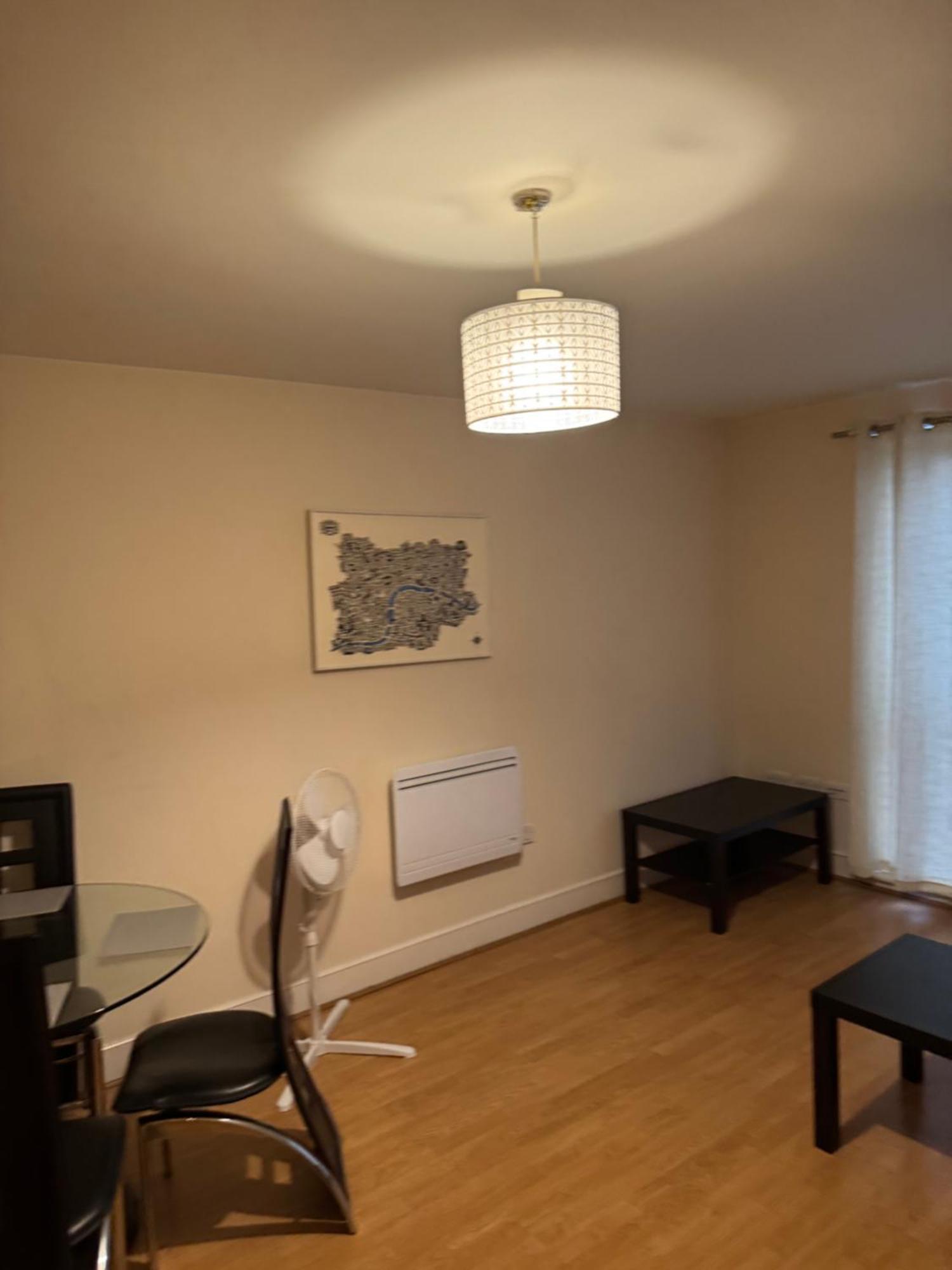 1- Bed Flat With Easy Access To Bow Station *